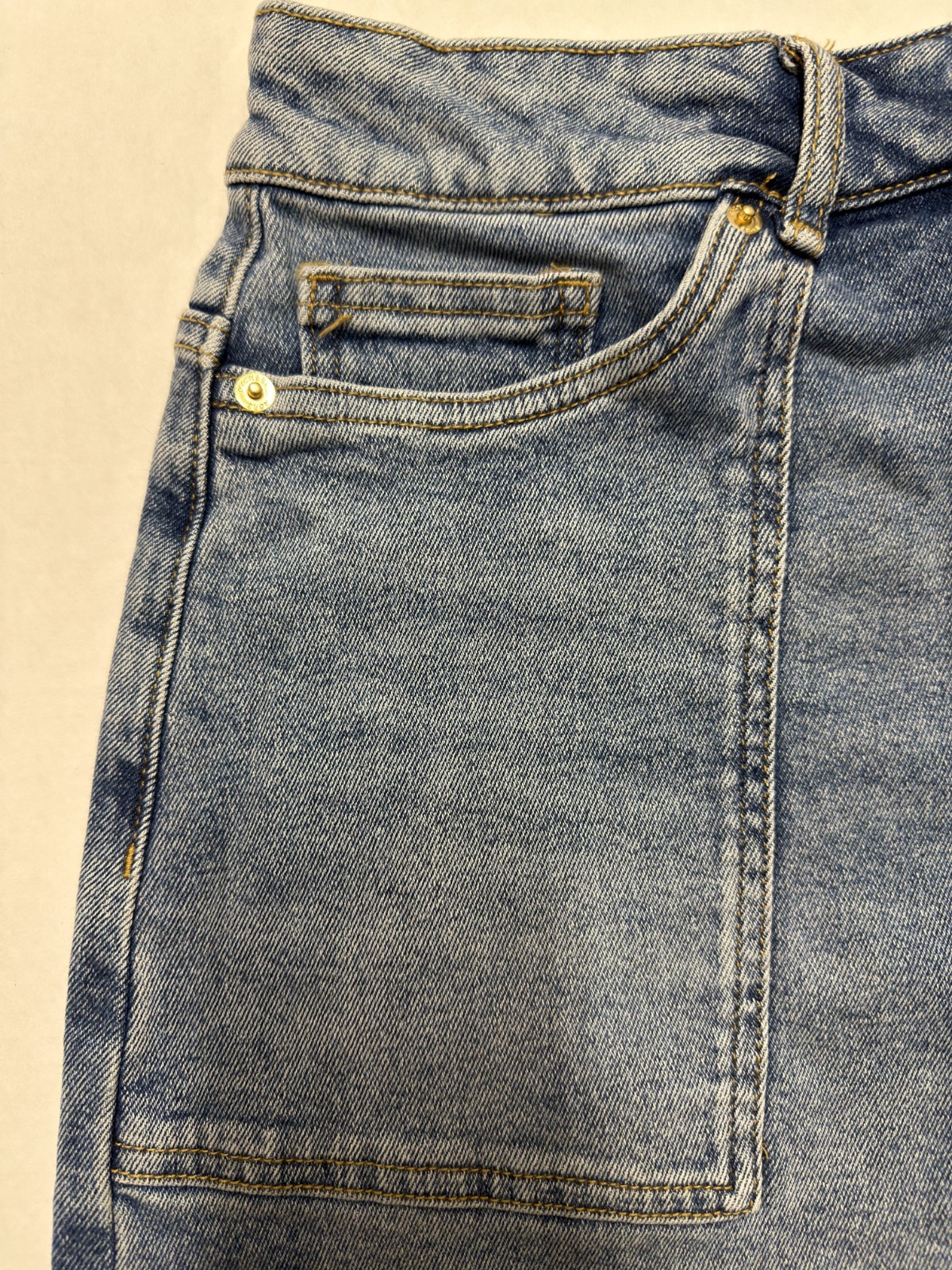 Michael Kors Womens Denim Gold Button Front Midi Skirt Size 6 - Imagen 3