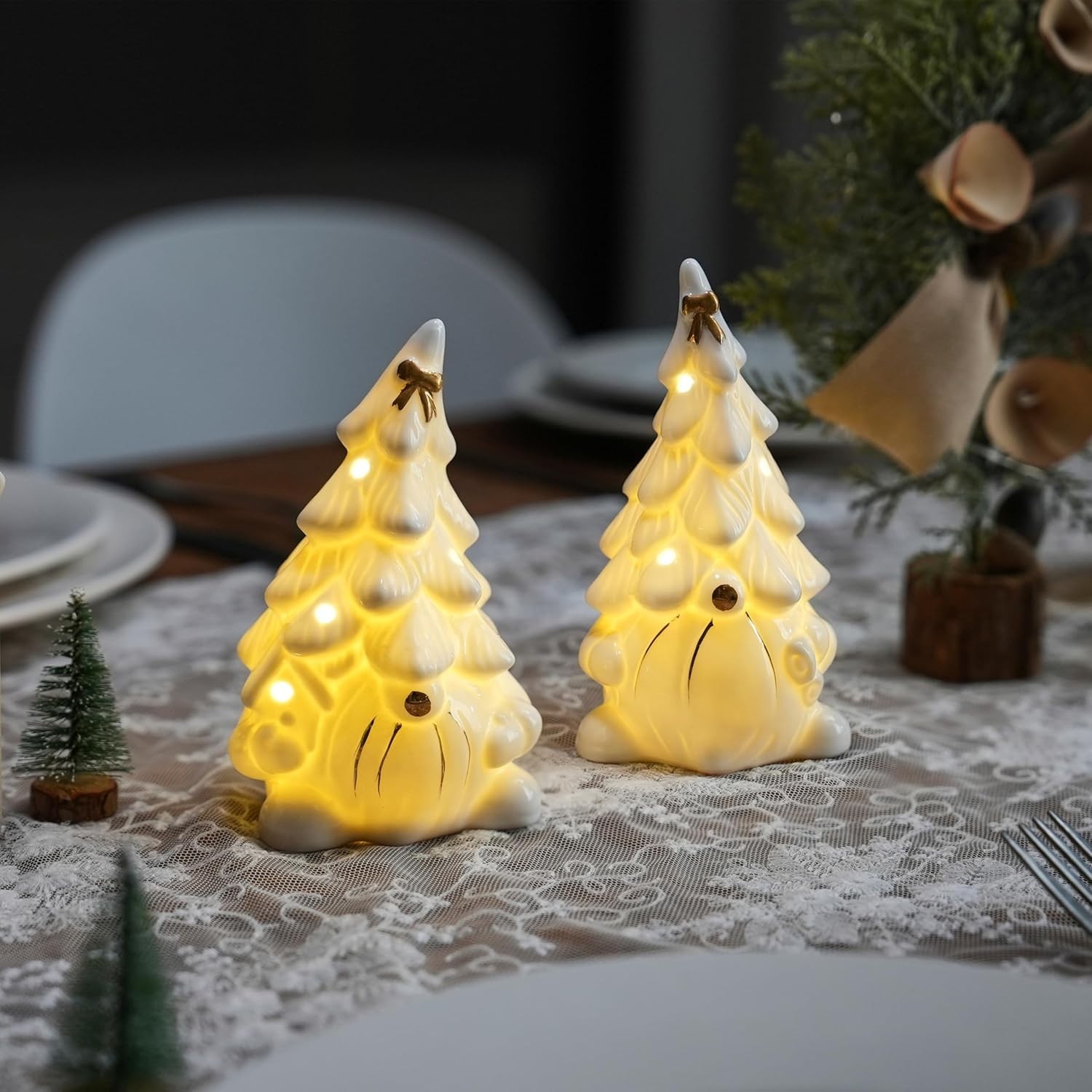 Lighted Christmas Gnome Tree, Faceless Old Man Ceramic Decor - Imagen 4