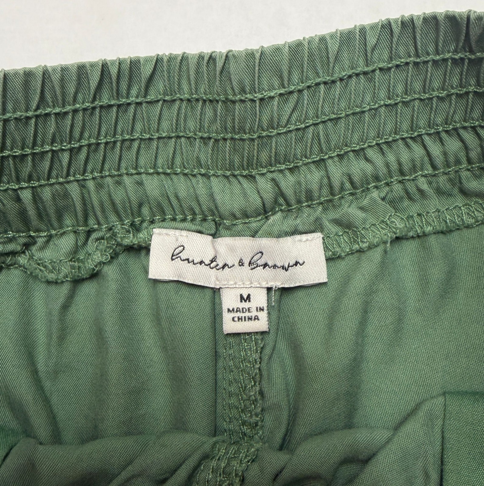 Hunter & Brown Womens Olive Green Cargo Pants Elastic Waist Multi Pocket Size M - Image 3