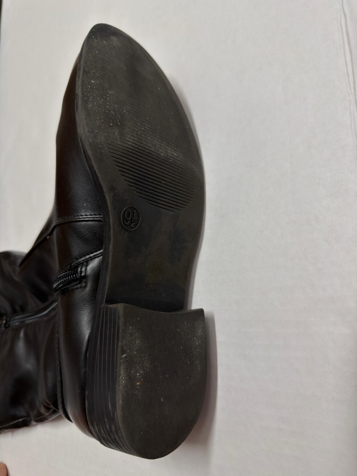 Womens Black Leather Boots Size 9.5 Buckle Side Zipper Low Heel Casual - Image 4