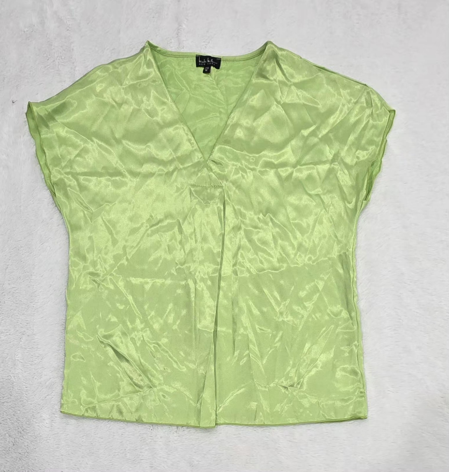 Nicole Miller NY Womens Green Satin V-Neck Blouse Short Sleeve Size M NWT
