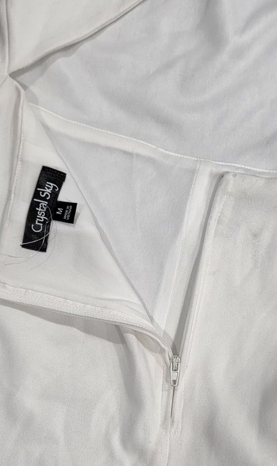 Crystal Sky Womens White Halter Back Cross Strap Sleeveless Romper Size M NWT - Image 3